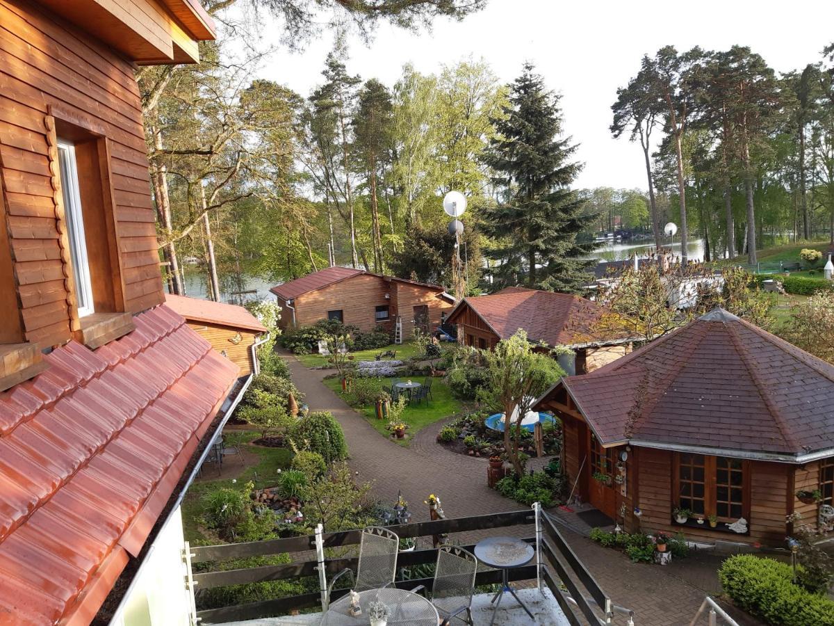 Monikas Gaestehaeuser Seeblick Himmelpfort Hotel Eksteriør billede